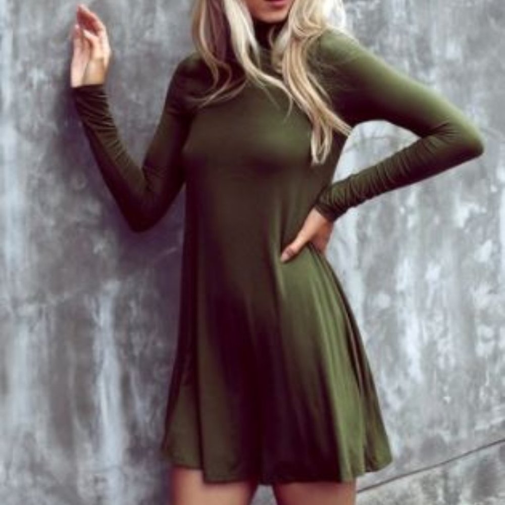 Lulus Turtleneck Green Swing Dress Size Sm…